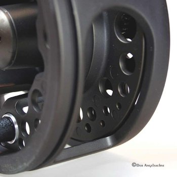 Quantum QFR Large Arbor 7/8 Fliegenrolle Ausverkauf, bitte beachte es sind nur noch begrenzte Stückzahlen vorrätig!