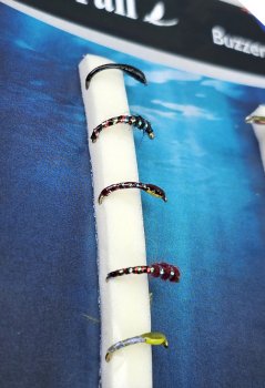 Turrall Buzzers Selection Die Mückenlarven-Kollektion für Forellen und Maränen FinestFishingFlies