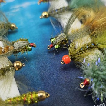 Turrall Damsel Selection Eine Kollektion beschwerter und unbeschwerter Damsel-Nyphen FinestFishingFlies