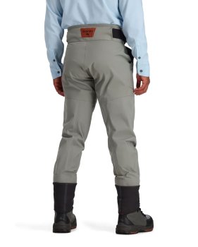 Simms Freestone Pant Smoke 2026 Set Hüftwathose + Watschuhe zum Vorteilspreis