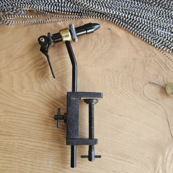 Bindestock D2 Vice Nr.108 Der Starter-Standard-Bindestock zum Fliegenbinden