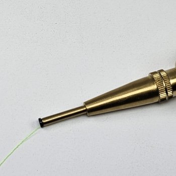 Ceramic Bobbin Holder Gold Premium-Spulenhalter mit dem praktischen, langen Griffstück