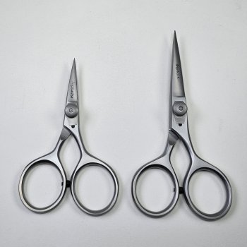 RAZOR Scissor Ultrascharf & Mikro-Verzahnung Die ultrascharfe, verstellbare Schere mit Mikro-Verzahnung zum Fliegenbinden.