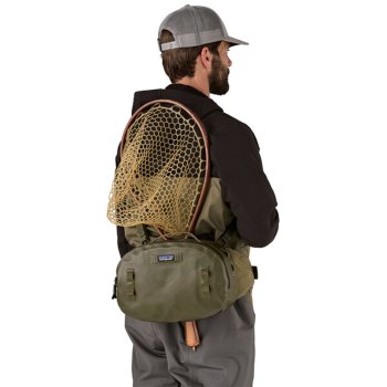 Patagonia Guidewater Hip Pack in Basin Green (BSNG) Die pfiffige, wasserdichte Hüfttasche. Begrenztes Sonderangebot - Schnell zuschnappen & sparen!