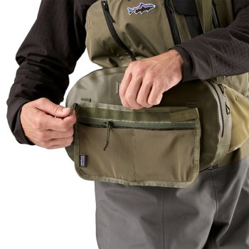 Patagonia Guidewater Hip Pack in Basin Green (BSNG) Die pfiffige, wasserdichte Hüfttasche. Begrenztes Sonderangebot - Schnell zuschnappen & sparen!