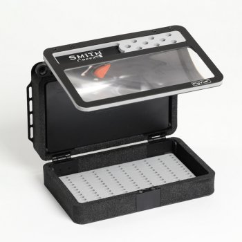 Smith Creek FlyVue Chest Pack Die Großraum-Fliegenbox mit Sichthilfe.