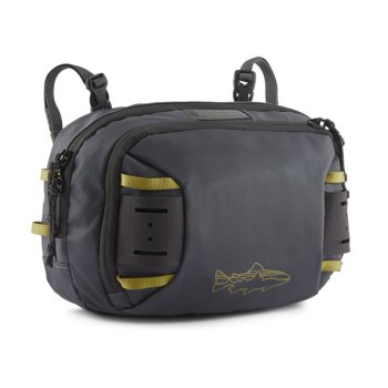 Ss kann als Brust-, Hüft- oder Sling-Pack getragen oder an einem anderen Rucksack eingeclippt werden.