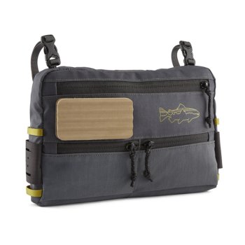 Optimal zur Befestigung an Gürtel, Wathose oder Backpack vorn bzw. hinten