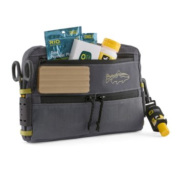 Patagonia Stealth Switch Pack 3L in Forge Grey w/P6 Blue (FRGZ) Optimal zur Befestigung an Gürtel, Wathose oder Backpack vorn bzw. hinten.