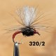Diese rote und schwarze Variante sind das perfekte Imitation einer Zuckmückenlarve (Chironomid) an der Wasseroberfläsche.